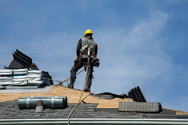 Professional Gutter Installation technician working in Des Moines, IA